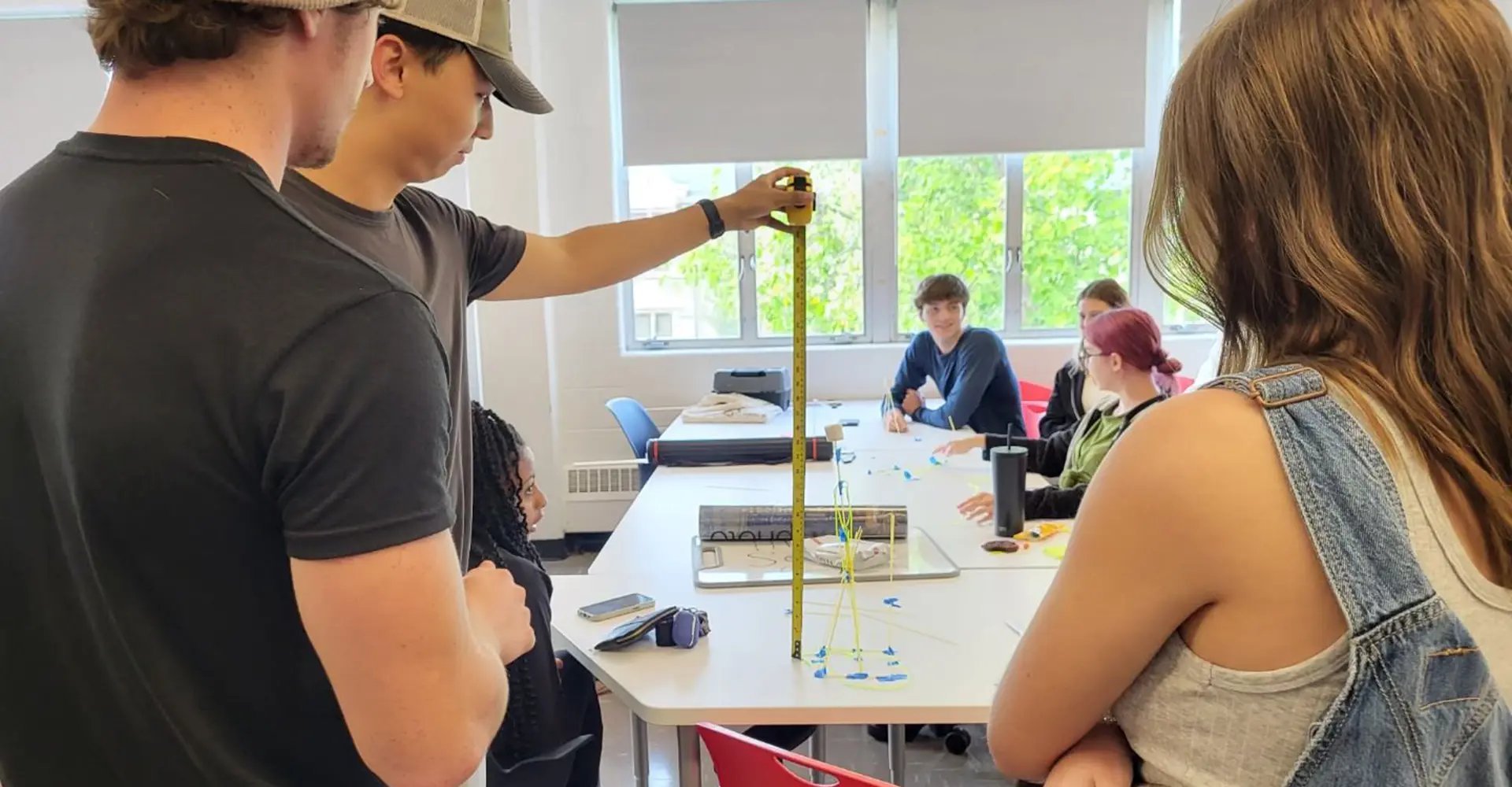 Students working together in a studio class