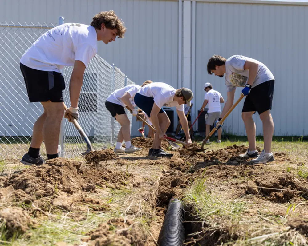 Students working together on a community service project